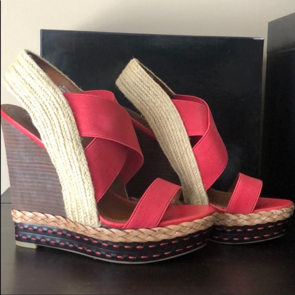 🌻NEW Boutique 9 Btisabella Wedges sz8.5.
